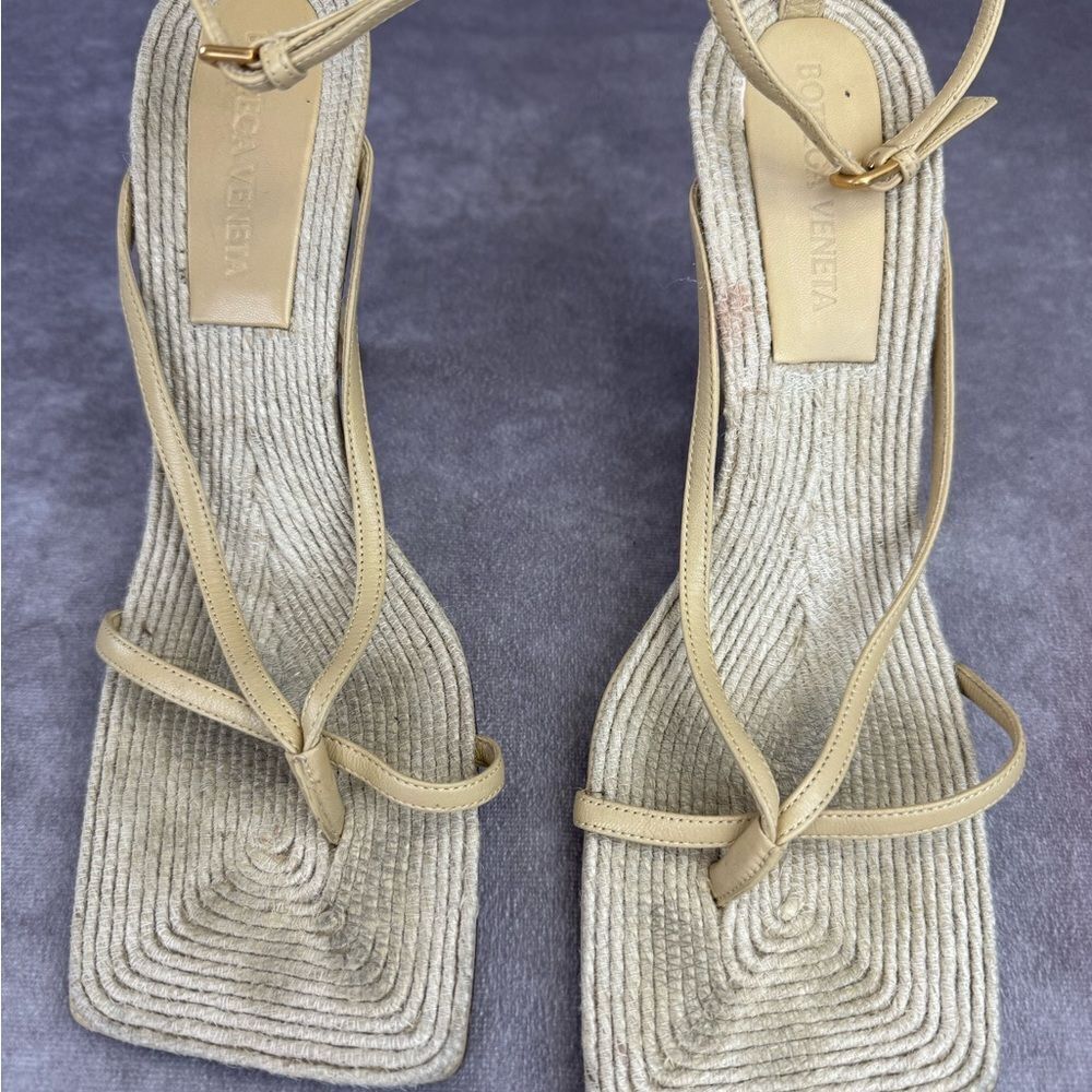 BOTTEGA VENETA - Leather/Jute Strappy Sandals - Size 38 - Picture 6 of 16